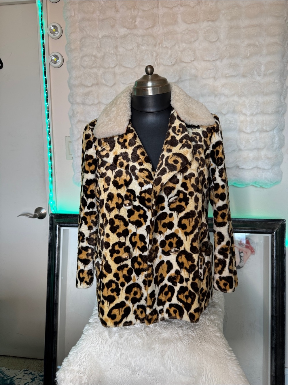 Leopard Print Faux Fur Coat with Shearling Collar - Women's - Picture 3 of 11